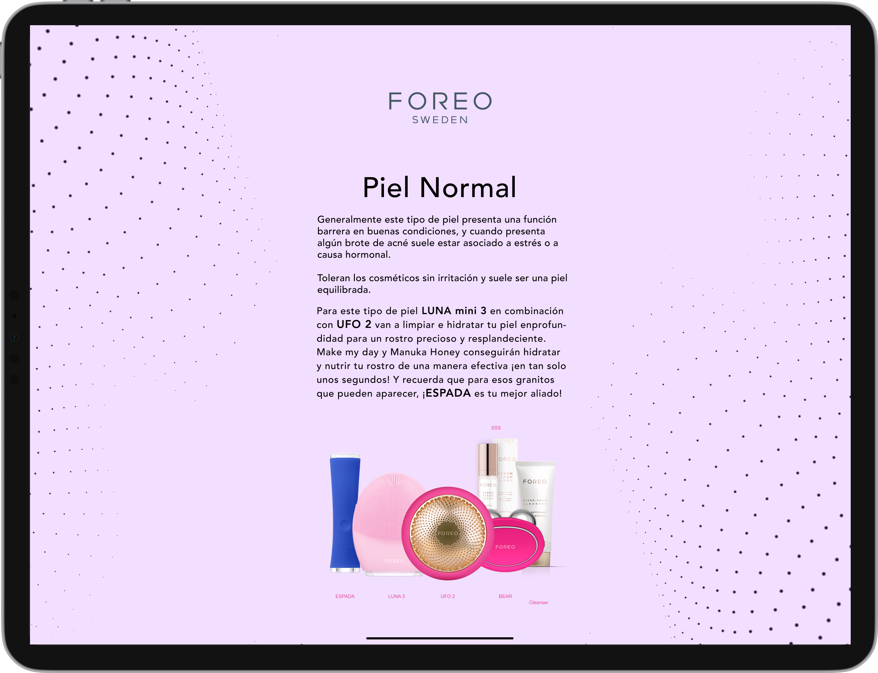 Mockup de una tableta digital con una pantalla de la App de Foreo con una recomendación de productos.
