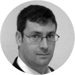 Primer plano de David Marí de Eurecat en blanco y negro para la web de Doonamis.