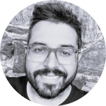 Primer plano de Albert Viñas de Mediapro en blanco y negro para la web de Doonamis.